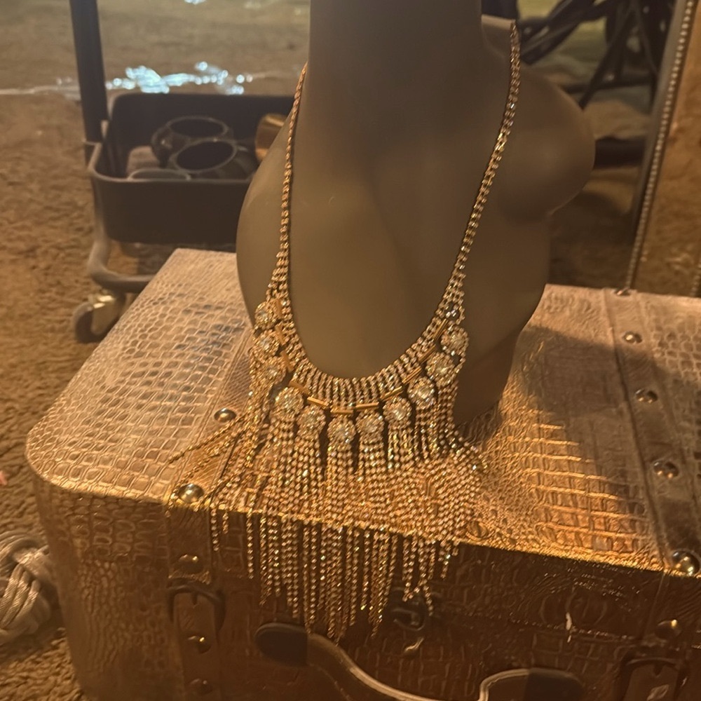Bells necklace bundle with earrings set nwt